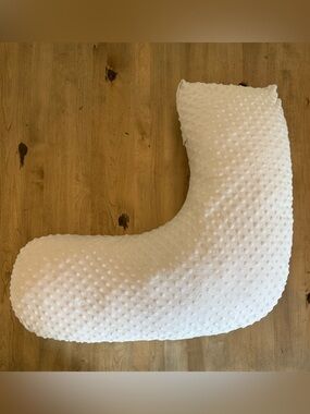 Jolly Jumper Boomerang Nursing Cushion